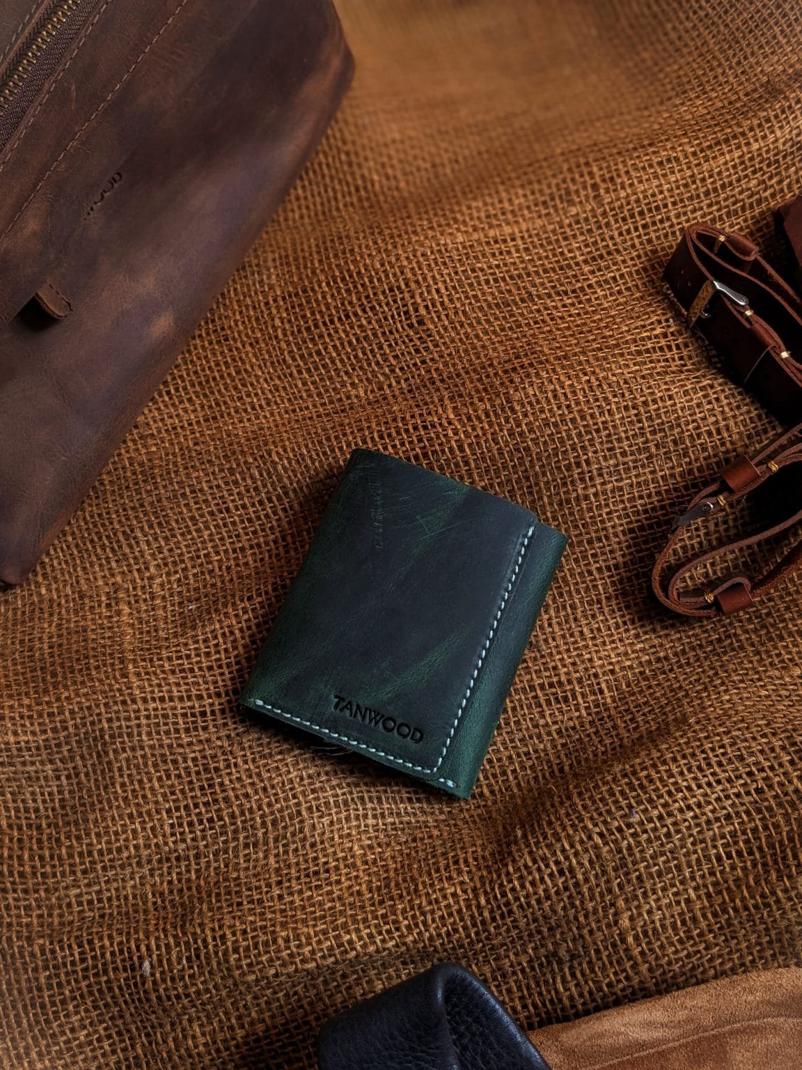 TANWOOD Pure Leather Handcrafted Slimmest Trifold Wallet Hunter