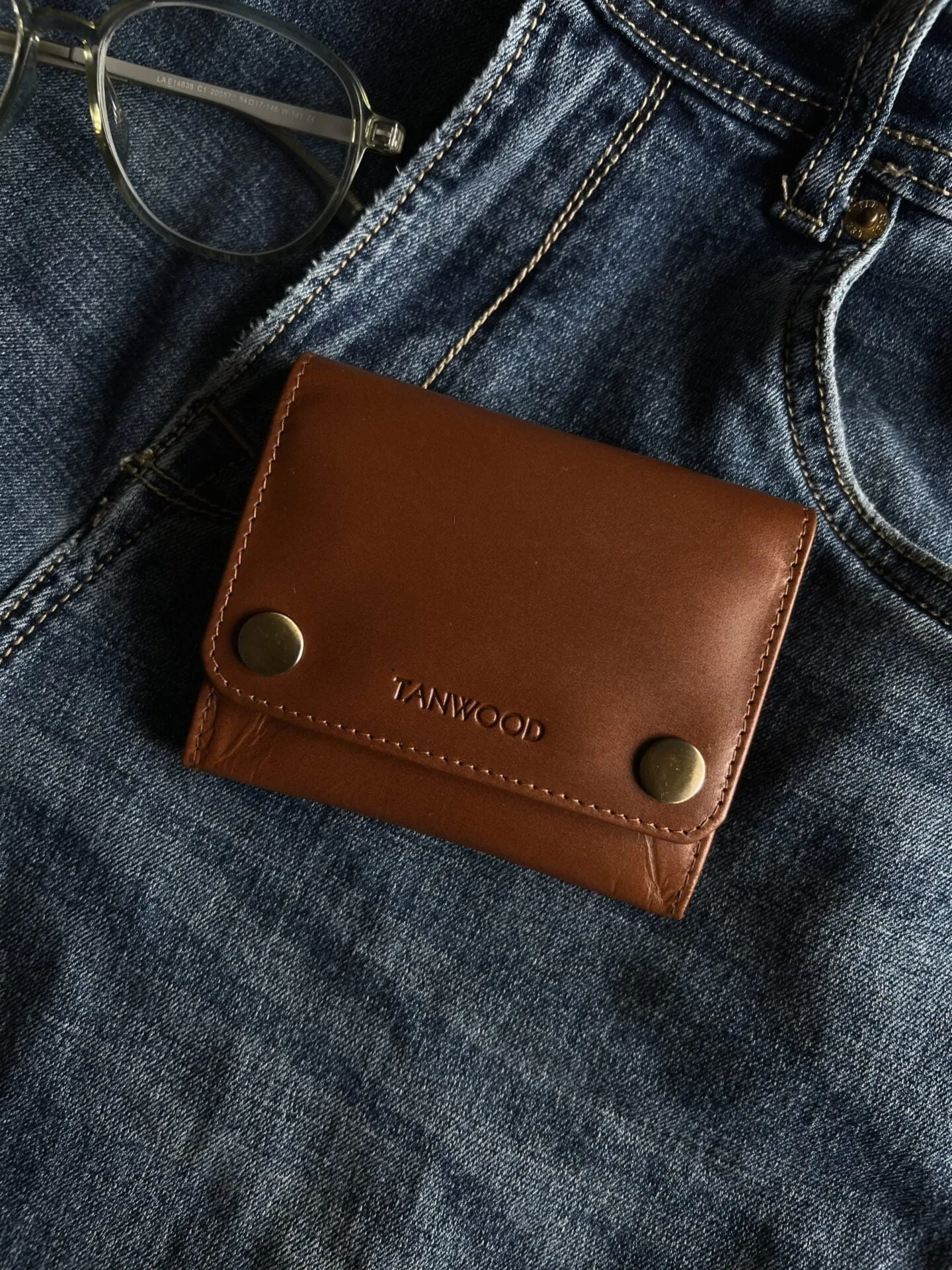 Tanwood Pure Leather Unisex Flap Wallet