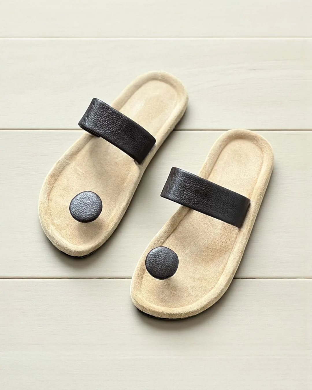 WhatsApp Image 2025-10-23 at 10.41.50_019649c9 TANWOOD Pure Leather Handmade Methiyadi - Slipper - Image 1