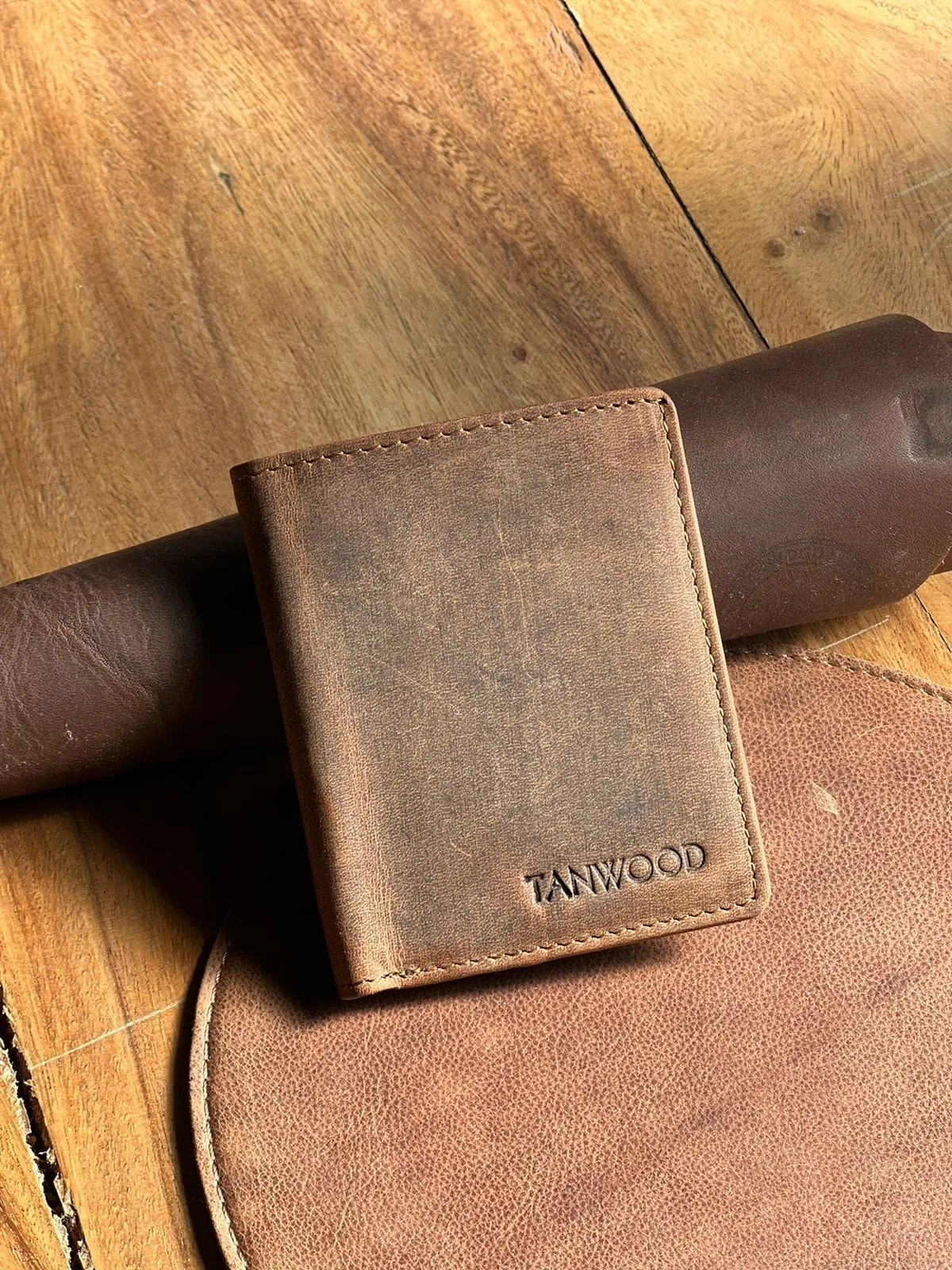 WhatsApp Image 2024-09-07 at 6.14.07 PM Tanwood Leather 8 Card Wallet- RFID
