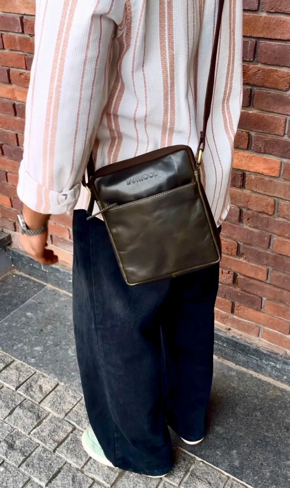 TANWOOD Leather Unisex Marshell Sling - Bag - Image 9