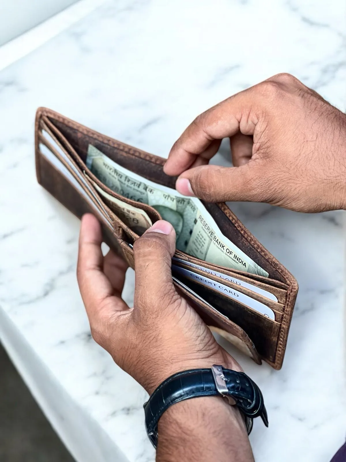 TANWOOD Leather Rugged Bifold Wallet - RFID - Image 6