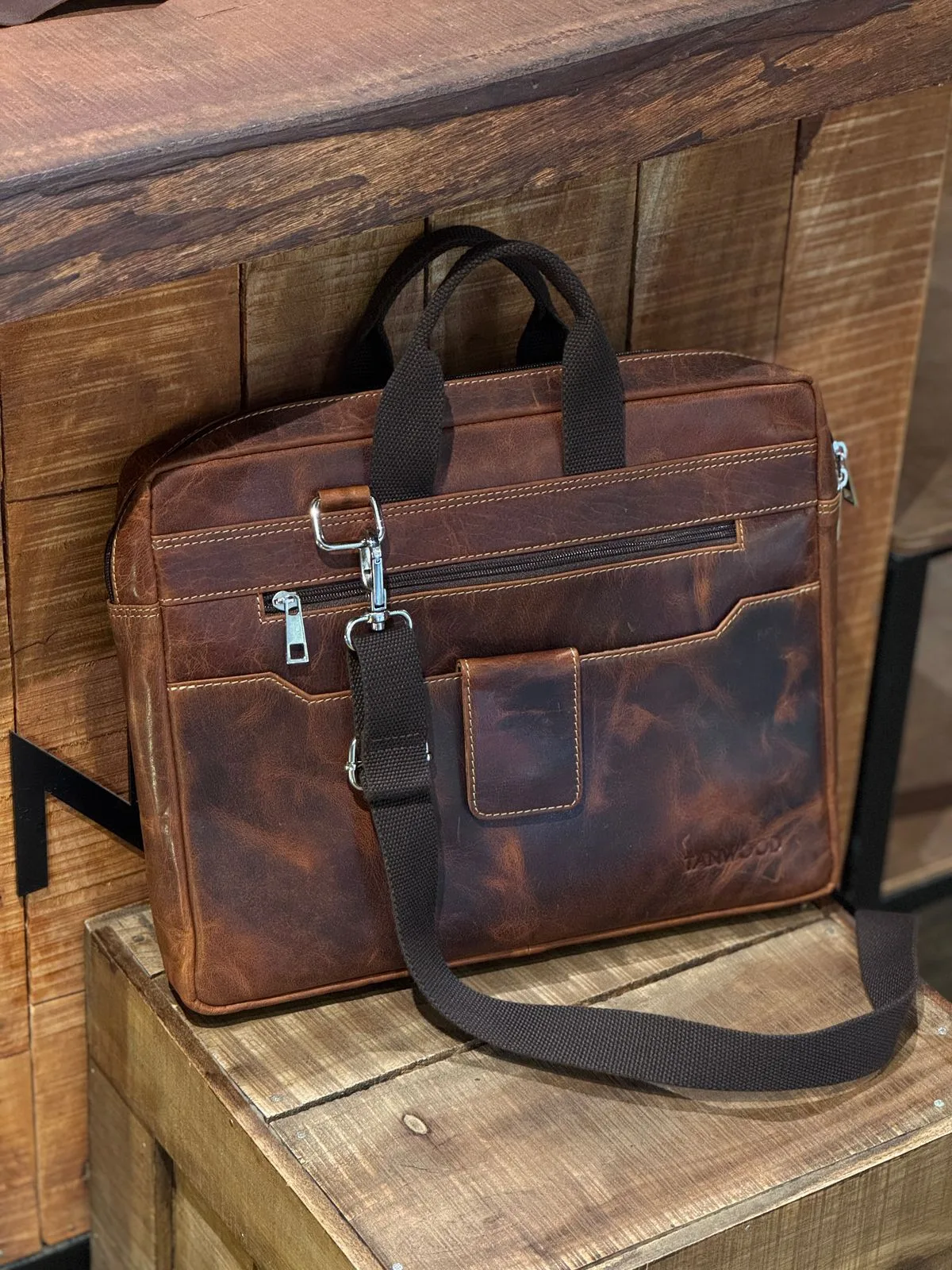 WhatsApp Image 2025-04-04 at 5.30.45 PM TANWOOD LEATHER Milano slim - laptop - Image 1