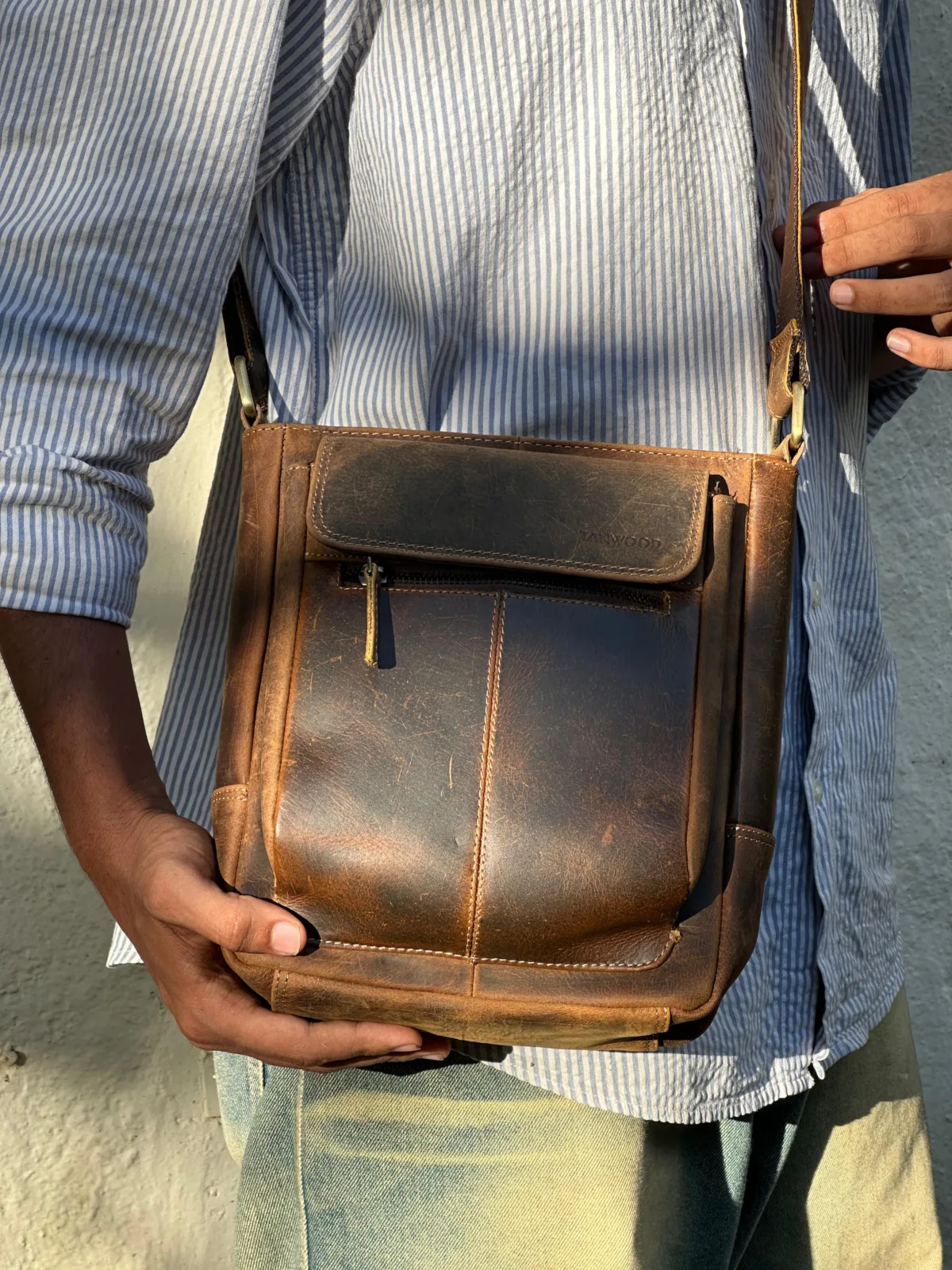 TANWOOD LEATHER RUSTIC SLING - BAG - Image 1