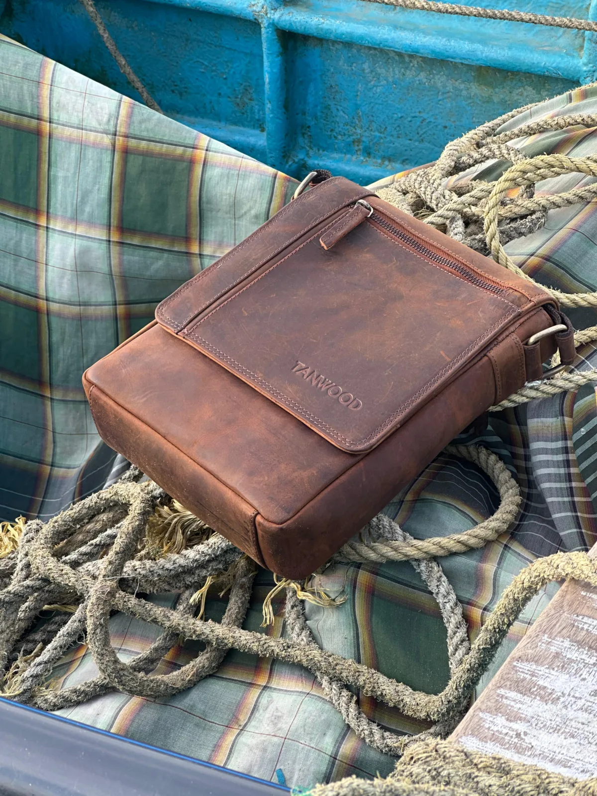 TANWOOD LEATHER Voyager - Sling bag - Image 5