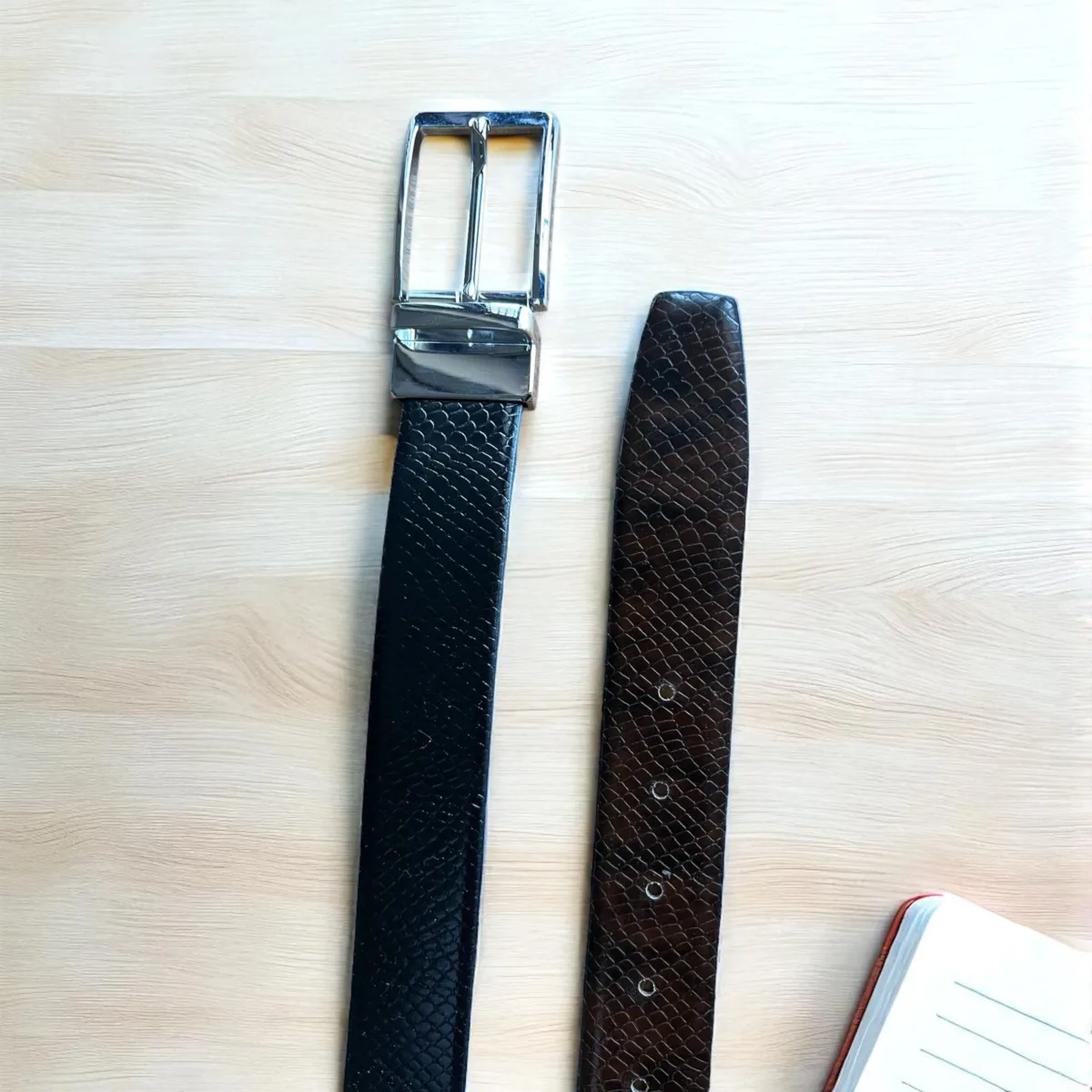 TANWOOD LEATHER Crocodile Reversible Belt - Taiwan Silver buckle - Image 3
