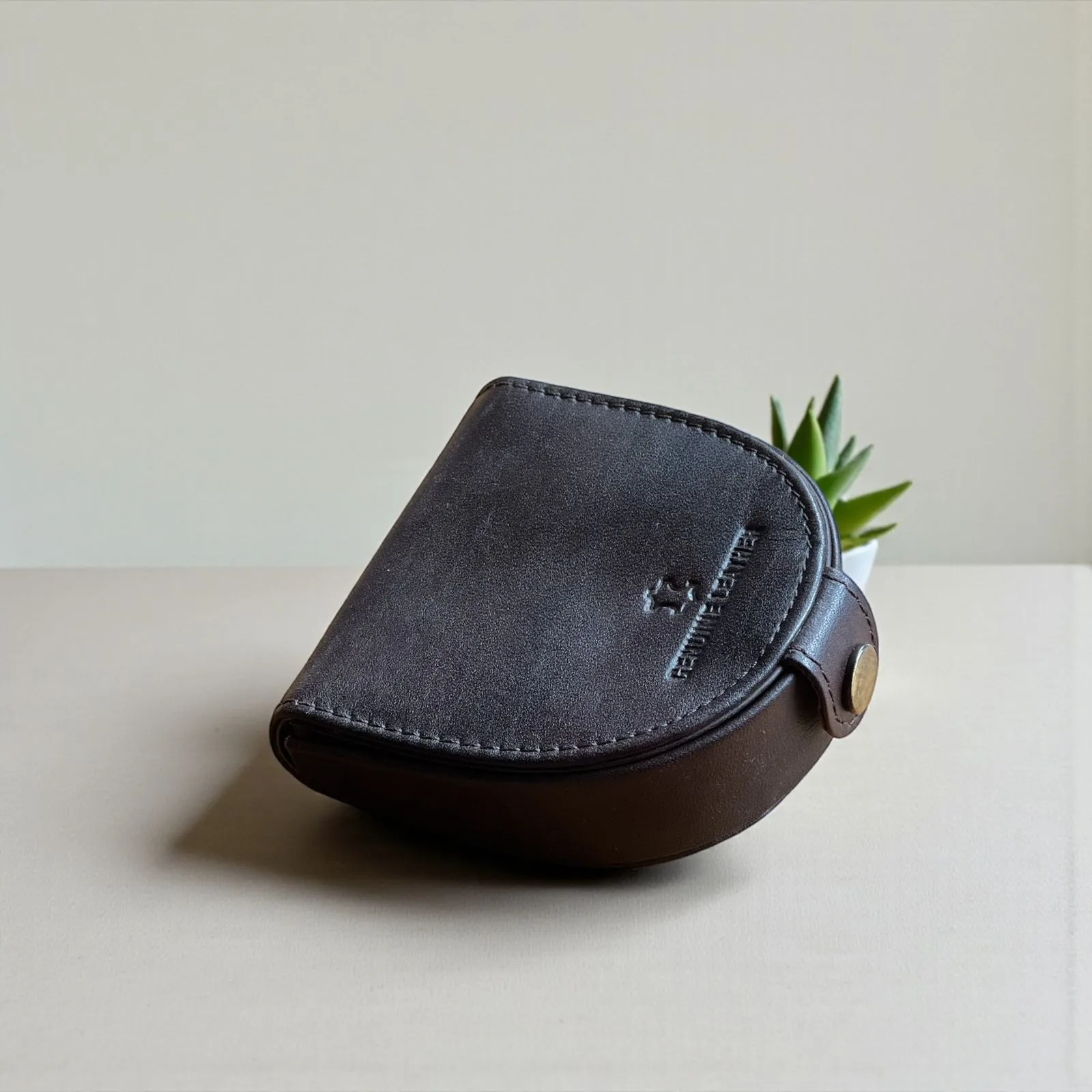 WhatsApp Image 2025-10-28 at 17.50.28_c6a88006 TANWOOD Leather Unisex Luna mini - pouch - Image 1