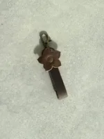 TANWOOD Leather Handcrafted Flower - Keychain - Image 3