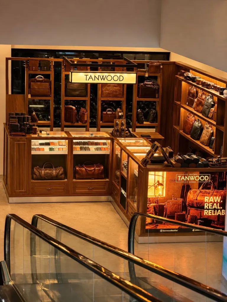 Tanwood Leather store at LuLu Mall, Palakkad